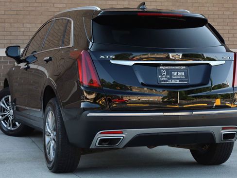 Used 2021 Cadillac XT5 Premium Luxury FWD image 8