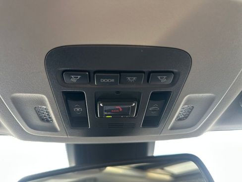 Used 2024 Toyota Camry XSE w/ Navigation Package image 31