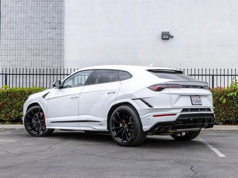 Used 2024 Lamborghini Urus S image 5