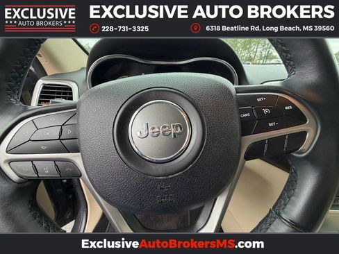 Used 2018 Jeep Grand Cherokee Laredo image 8