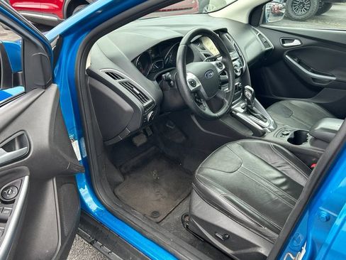 Used 2013 Ford Focus Titanium w/ Titanium Handling Pkg FWD image 11