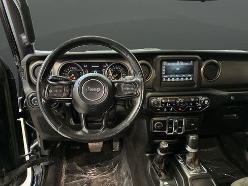 Used 2019 Jeep Wrangler Unlimited Sport S AWD/4WD image 5