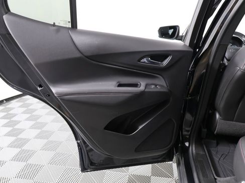 Used 2022 Chevrolet Equinox RS w/ LPO, Floor Liner Package image 16