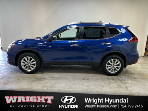 Used 2020 Nissan Rogue SV image 7