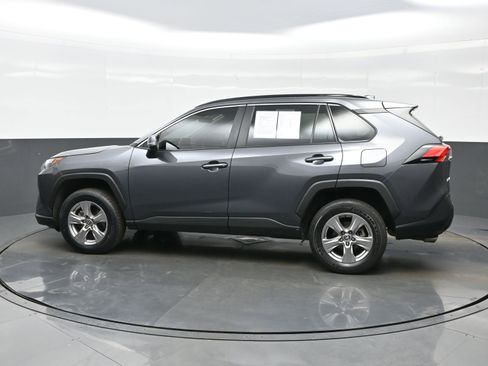Used 2023 Toyota RAV4 XLE AWD/4WD image 3