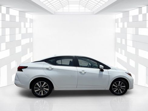 Certified 2025 Nissan Versa SV FWD image 8