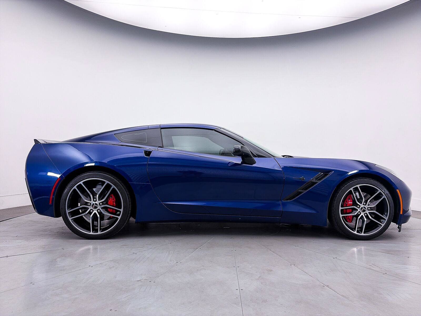 Used 2017 Chevrolet Corvette Stingray Coupe RWD image 41