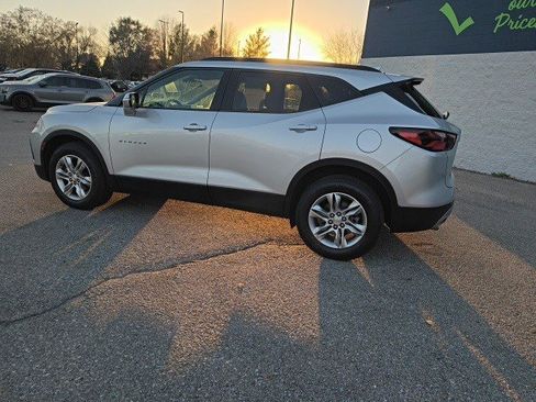 Used 2021 Chevrolet Blazer LT image 2