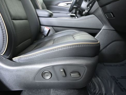 Used 2025 Chevrolet Traverse High Country w/ LPO, Floor Liner Package image 14