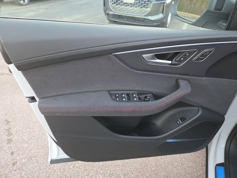 New 2026 Audi RS Q8 performance image 5