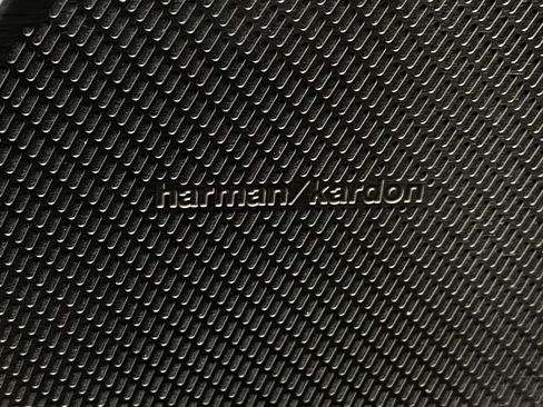 Used 2024 Volvo XC60 T8 Plus w/ Climate Package image 32