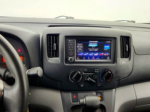 Used 2020 Nissan NV200 SV w/ Back Door Glass Package image 17