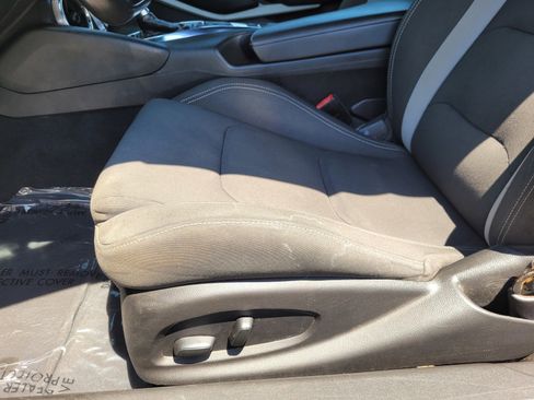 Used 2022 Chevrolet Camaro LT image 26