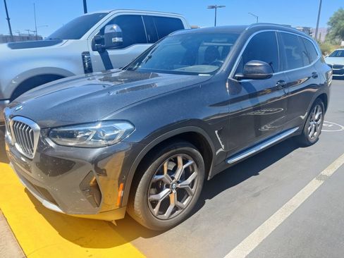 Used 2024 BMW X3 sDrive30i w/ Premium Package RWD image 3