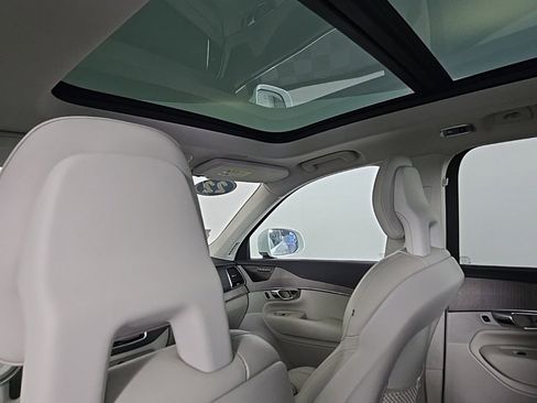 Used 2022 Volvo XC90 T8 Inscription w/ Advanced Package image 19