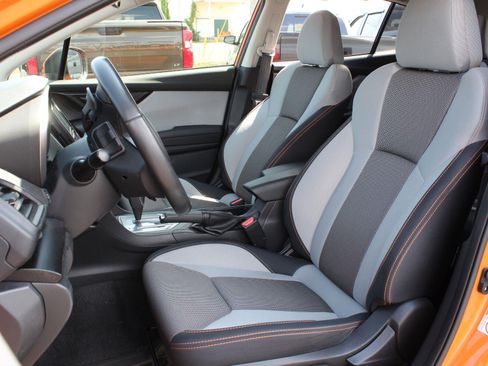 Used 2020 Subaru Crosstrek 2.0i Premium AWD/4WD image 16
