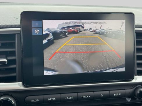 Used 2023 Hyundai Venue SEL w/ Cargo Package FWD image 27