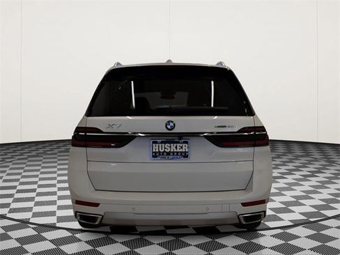 New 2026 BMW X7 xDrive40i w/ Premium Package image 7