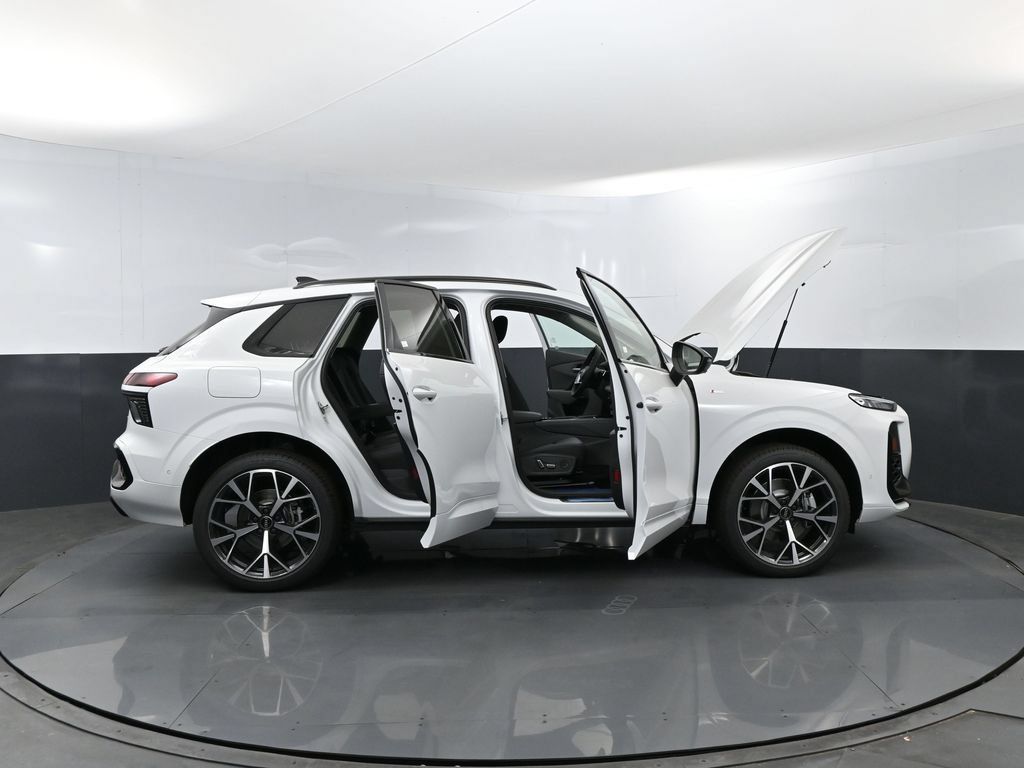 New 2026 Audi Q3 quattro 2.0T AWD/4WD image 32