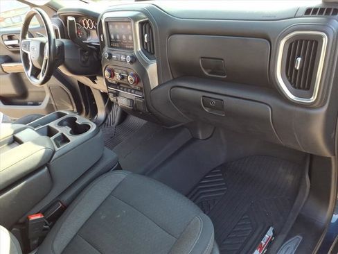 Used 2021 Chevrolet Silverado 1500 RST image 17
