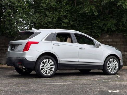 Used 2018 Cadillac XT5 Premium Luxury w/ Driver Assist Package AWD/4WD image 4