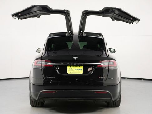 Used 2016 Tesla Model X P90D image 49