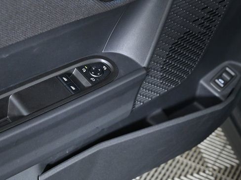 Certified 2025 MINI Cooper S image 21