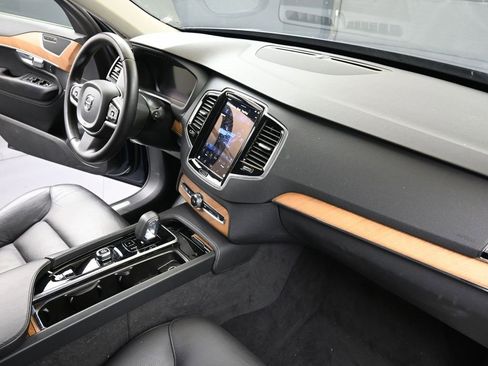 Certified 2024 Volvo XC90 B6 Plus image 12