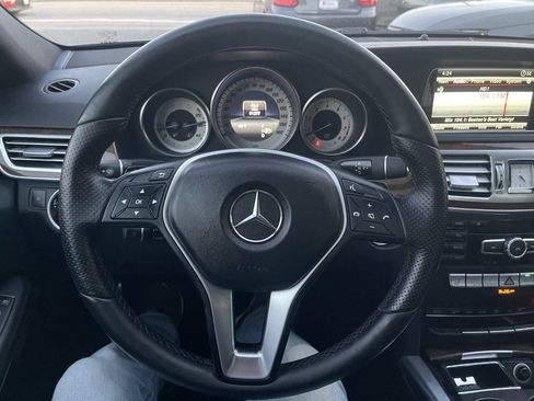 Used 2015 Mercedes-Benz E 350 4MATIC Sedan image 32