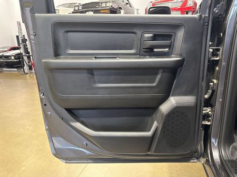 Used 2024 RAM 2500 Tradesman w/ Chrome Appearance Group AWD/4WD image 96