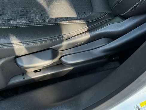 Used 2025 Buick Encore GX Preferred FWD image 22