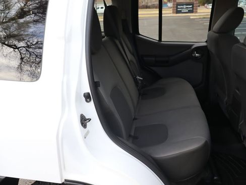 Used 2012 Nissan Xterra S image 21