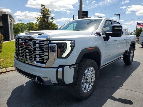 New 2026 GMC Sierra 2500 Denali w/ Denali Reserve Package AWD/4WD image 3