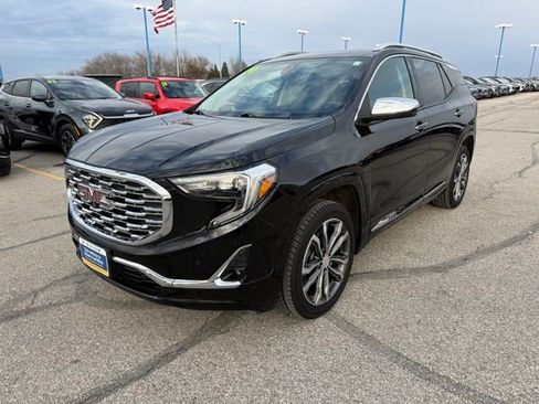 Used 2020 GMC Terrain Denali w/ Denali Premium Package image 8