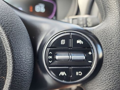Used 2023 Kia Soul LX w/ Option Group 015 FWD image 18