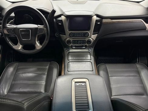 Used 2018 GMC Yukon Denali w/ Denali Ultimate Package image 2