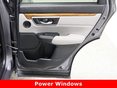 Used 2018 Honda CR-V Touring image 37