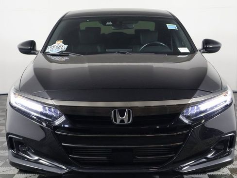 Used 2022 Honda Accord Sport image 2