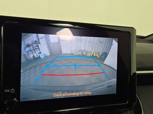 Used 2024 Toyota Corolla SE image 18