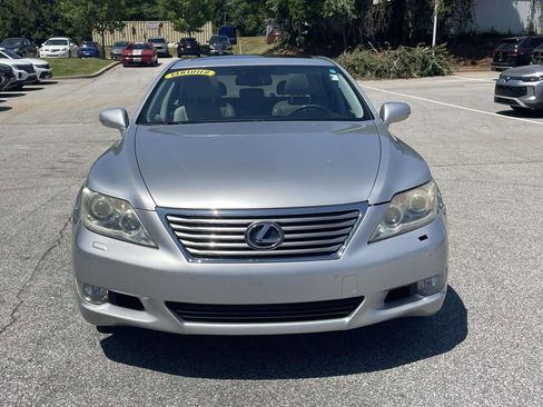 Used 2010 Lexus LS 460 w/ Comfort Pkg RWD image 2