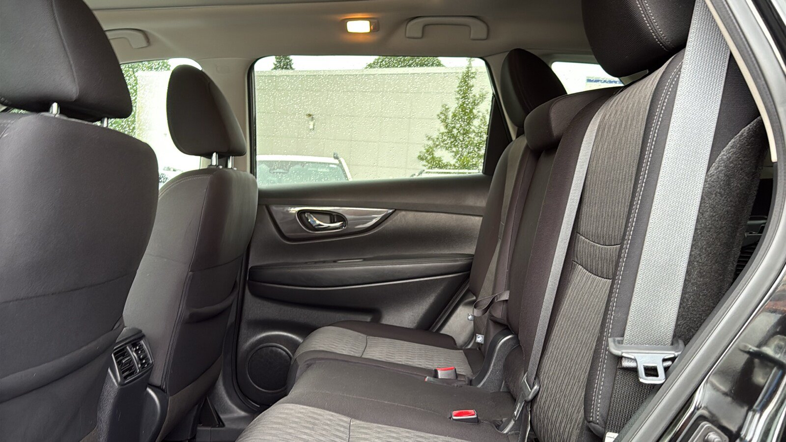 Used 2020 Nissan Rogue SV w/ Sun & Sound Touring Package AWD/4WD image 22