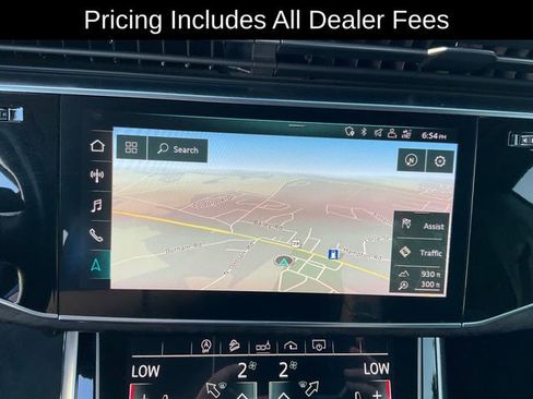 Used 2020 Audi Q8 Premium Plus w/ Premium Plus Package AWD/4WD image 16