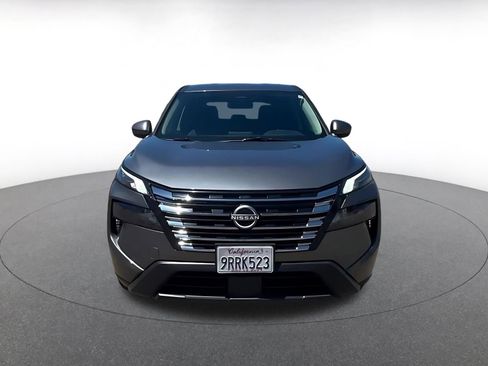 Used 2025 Nissan Rogue SV AWD/4WD image 4