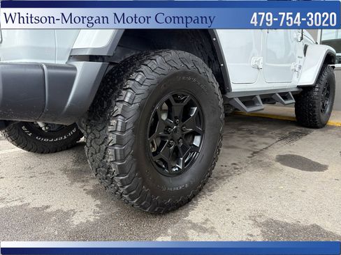 Used 2022 Jeep Wrangler Unlimited Sahara w/ Cold Weather Group AWD/4WD image 39
