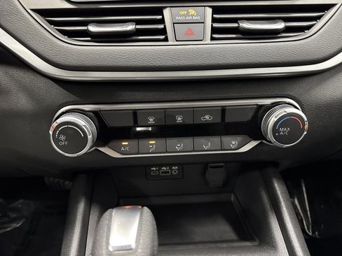 Used 2025 Nissan Altima 2.5 S image 17