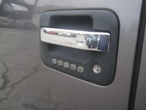 Used 2014 Ford F150 XLT w/ XLT Chrome Package AWD/4WD image 11