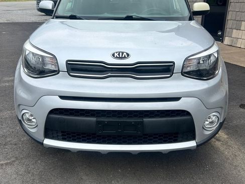 Used 2018 Kia Soul + FWD image 2