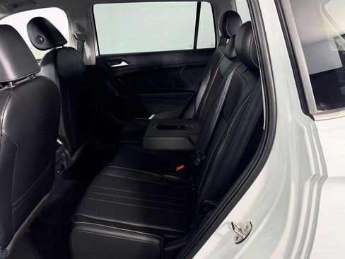 Used 2024 Volkswagen Tiguan SE AWD/4WD image 29