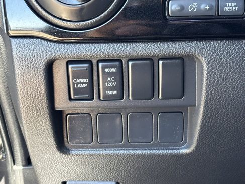 Used 2023 Nissan Titan SV w/ SV Convenience Package RWD image 33