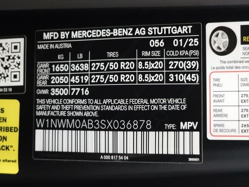 Used 2025 Mercedes-Benz G 580 w/ Seat Comfort Package image 37